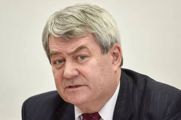 Do senátních voleb vyšle KSČM i Semelovou. Obhajovat bude Homolka
