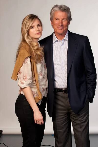 Smrtelné lži - Promo - Brit Marling, Richard Gere