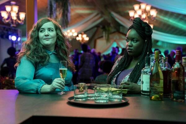 Shrill - Wedding - Z filmu - Aidy Bryant, Lolly Adefope