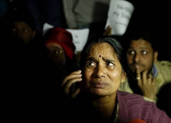 Nirbhaya's Parents Lead Protest Against Juvenile Release