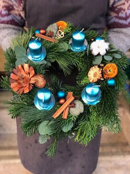 Adventní tyrkysový věnec