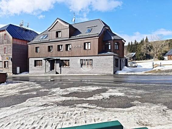 Exkluzivní prodej pěkného apartmánu 2+kk v Horní Malé Úpě, obrázek č.2