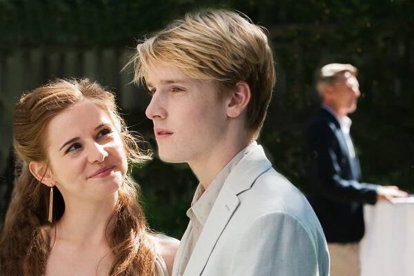 Schuld nach Ferdinand von Schirach - Das Cello - Z filmu - Josefine Preuß, Louis Hofmann