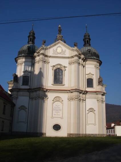 ŘKF - děkanství Osek u Duchcova - Wallfahrtsort & Jugendbegegnungszentrum Mariánské Radčice