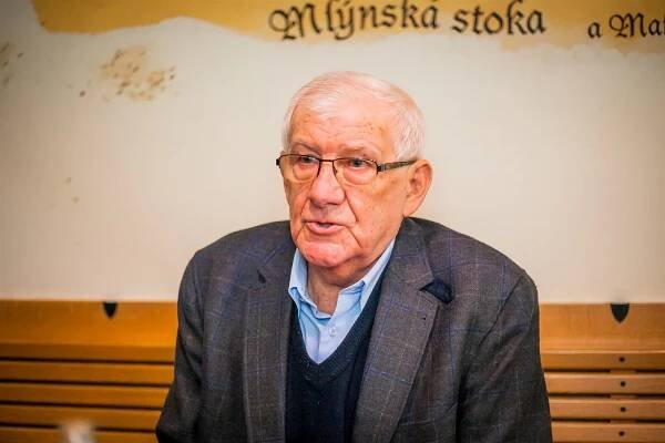 Schopný manažer i přítel, který vždy pomohl. Lidé se rozloučili s Janem Duškem