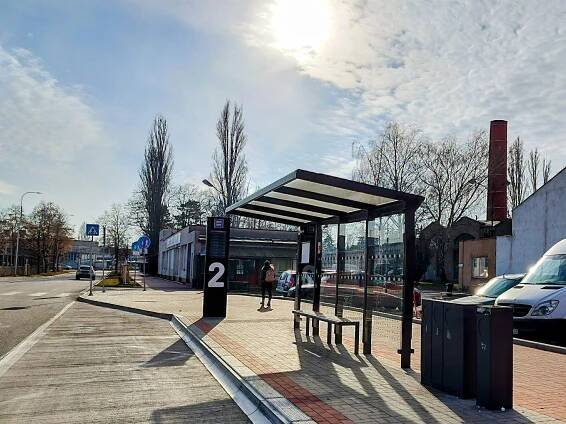 Fotografie - Autobusová zastávka Vápenka, Pardubice - 10.02.2025