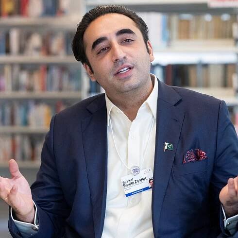 Bhutto scion rejects Khan allegations, rebuilds ties with West at Davos