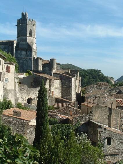 Viviers (Ardèche)