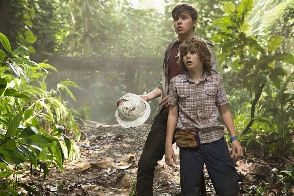 Jurský svět - Z filmu - Nick Robinson, Ty Simpkins