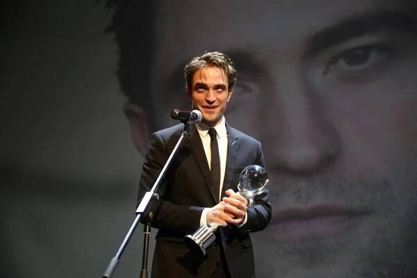 Dojemný konec Varů: Silná slova díků a rozvášněný "upír" Pattinson! Známe všechny vítěze!