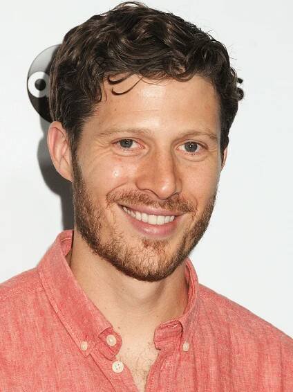 Zach Gilford - Biography, Height & Life Story