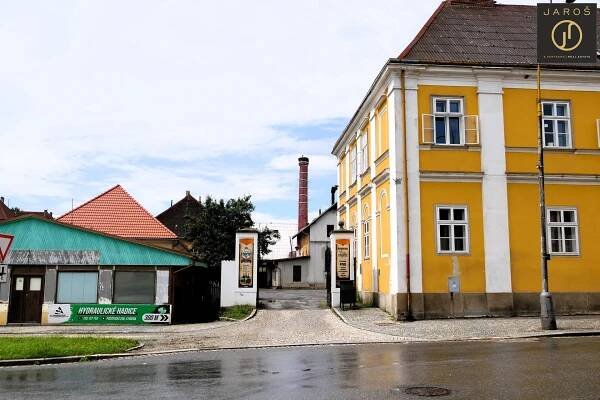 Dva domy tvořící uzavřený objekt (4 byty, kanceláře, sklad, stodola, zahrada) ve Studené, Jindřichův | Reality.iDNES.cz 