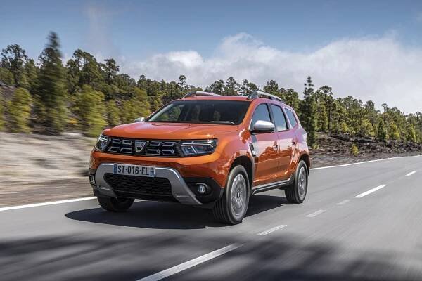 Dacia vylepšila svoje SUV Duster, nové logo však ešte nemá