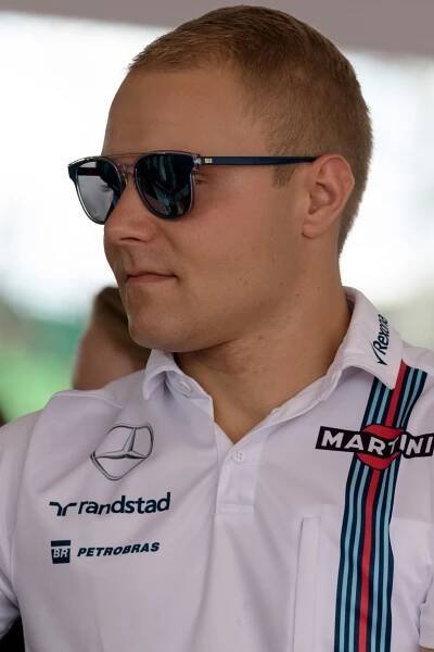 Soubor:Valtteri Bottas 2016 Malaysia.jpg – Wikipedie