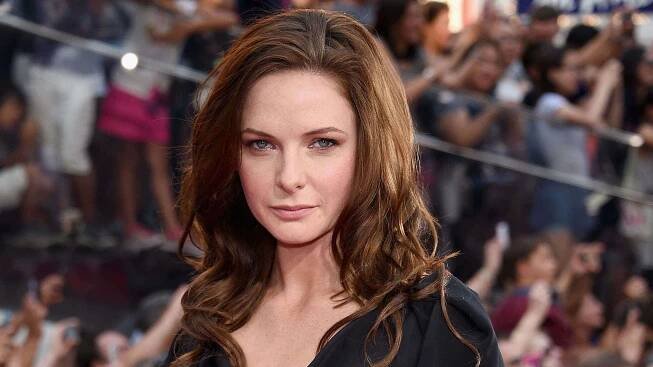 Rebecca Ferguson Mission Impossible Rogue Nation Premiere Wallpaper
