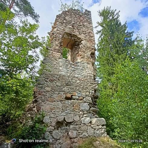 Hrad Louzek foto 2