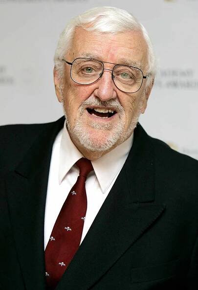 Bernard Cribbins, 'Doctor Who' Star and 'Wombles' Narrator, Dead at 93: 'A Legend Has Left the World'