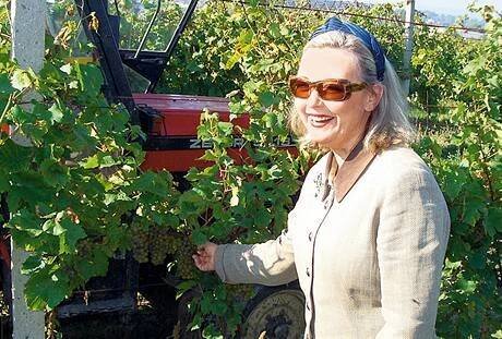 Bettina Lobkowicz na mělnické vinici