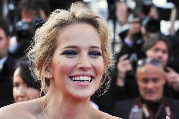9-unbelievable-facts-about-luisana-lopilato