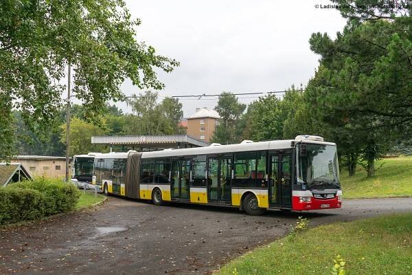 Fotografie SOR NB 18 195/IV (1AZ 7106) DOPRAVNÍ PODNIK měst Mostu a Litvínova