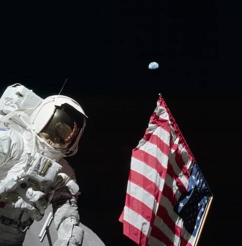 Harrison Schmitt: Astronaut alergický na Měsíc