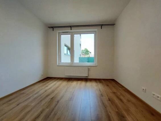 Pronájem bytu 2+kk 40 m², Východní, Pardubice - Pardubičky