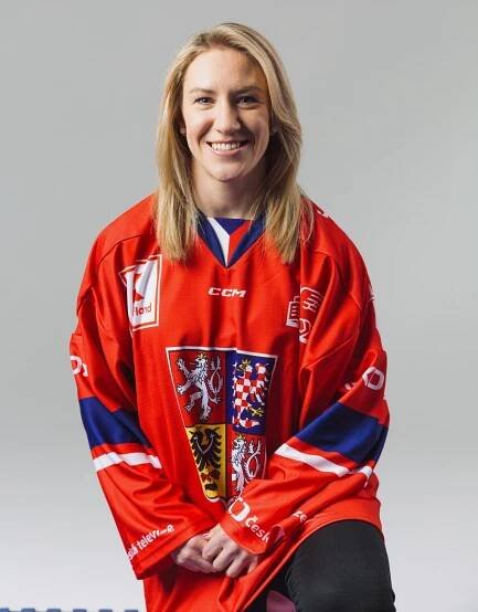 #FandímeSpolečně. Ondřej Pavelec, Kateřina Mrázová a Zdeněk Krupička ve spolupráci se značkou Coca-Cola dokazují, že hokej