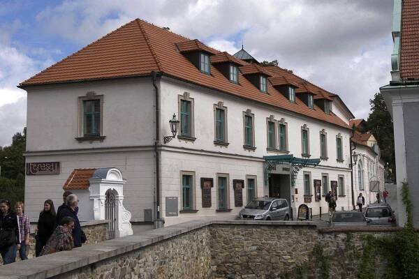 Databáze divadel / Divadelní architektura v Evropě