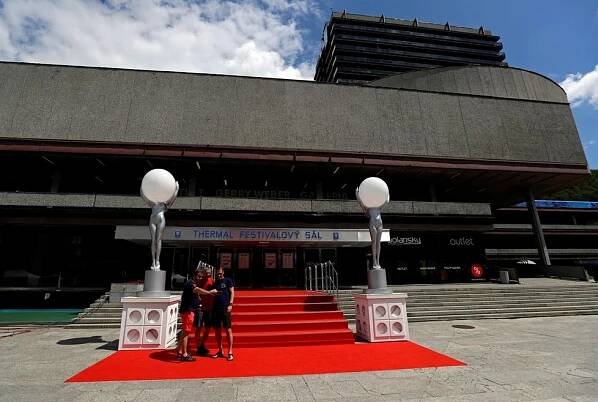 MFF Karlovy Vary prozradil první hvězdu: Přijede hollywoodská star Ethan Hawke!