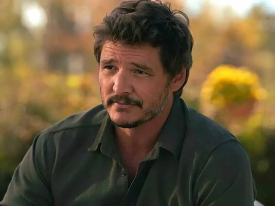 Pedro Pascal je jedním z nejoblíbenějších herců současnosti, avšak málokdo by čekal, že s ním bude během komediální scénky v noční show flirtovat zrovna Meryl Streep
