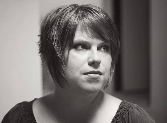 Jmenuji se Lenka Pokorná, jsem fotograf/GRAFIK... - LENKA POKORNÁ fotograf
