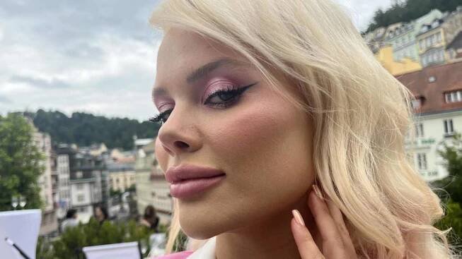 Česká Barbie prozradila, kolik času jí zabere make-up: Málem jsem ani nestihla večírek, říká Gabriella Jiráčková