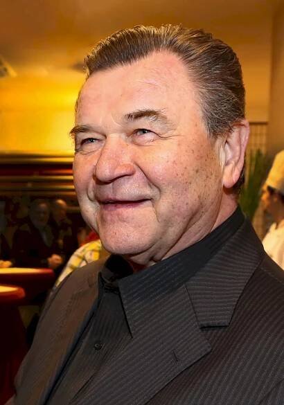 Václav Postránecký: *8.9.1943 – †7.5.2019, český filmový, televizní a divadelní herec