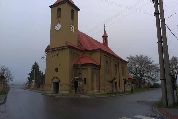 Římskokatolická farnost Prosenice foto 1