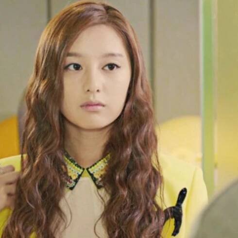 Kim Ji Won 11