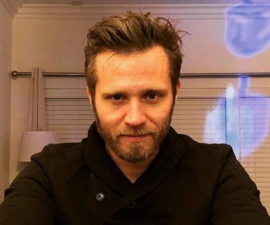 Seamus Dever