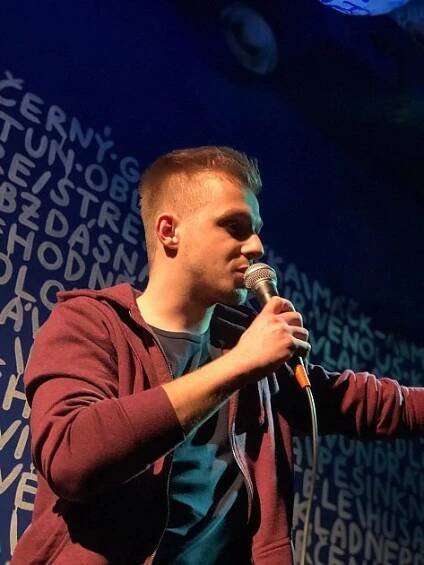 Historkou, jak málem skončil na doživotí v mexickém vězení, pobavil stand-up komik Libor Macháček už stovky Jihomoravanů.