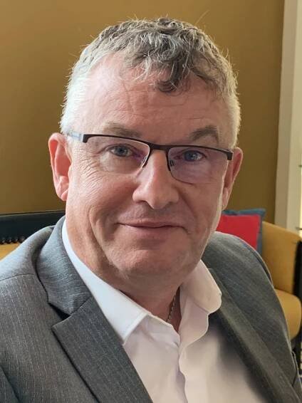 Michael O’Brien – Extrajet