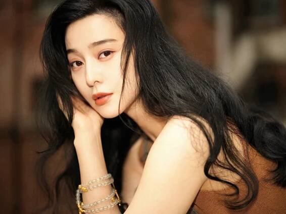 Chinese actress Fan Bingbing’s casual street style wins praise online
