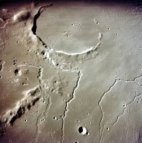 Soubor:Apollo15DunaTisza.jpg