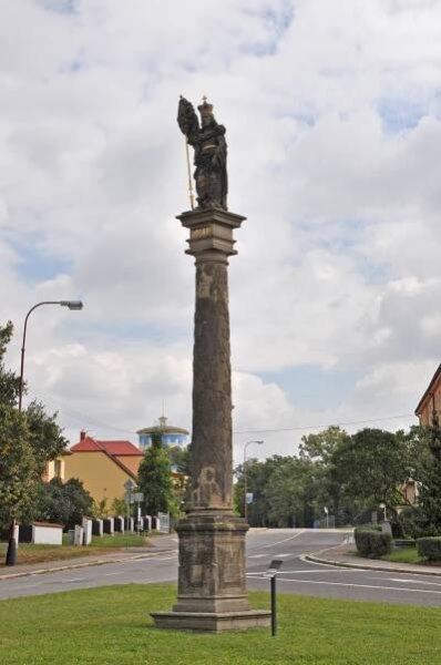 Sloup se sochou svatého Václava (Chrudim)