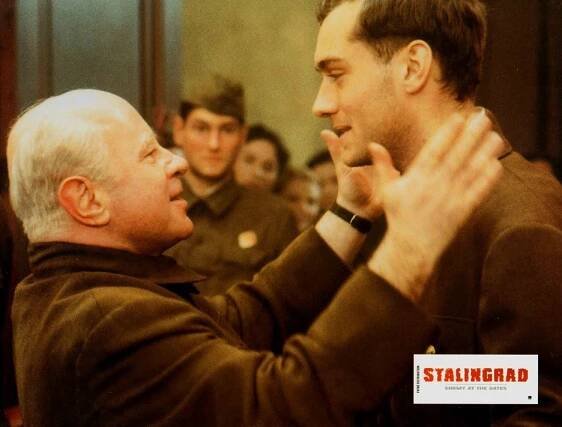 Bob Hoskins, Jude Law - Nepřítel před branami - Fotosky