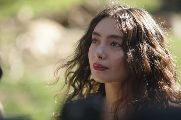 Neslihan Atagül - Velvyslancova dcera - Z filmu