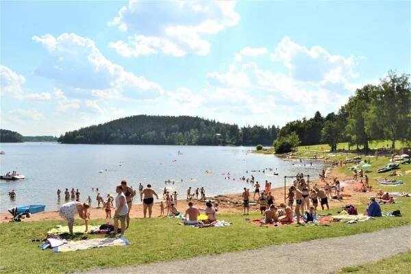 Přehrada Seč, pláž - 17km - Apartmány Pod Čápy, Nasavrky