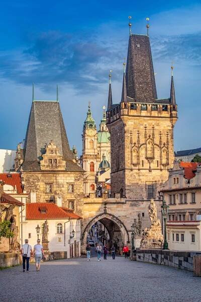 Lesser Town Bridge Towers1