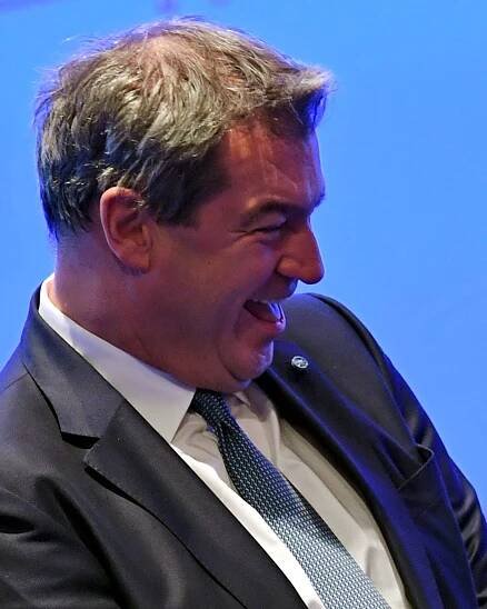 Leader of Bavarian CSU promises new start with Merkel's party