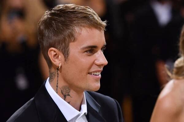 VIDEO: Justin Bieber po prvý raz dirigoval ochester. Pozri sa, ako mu to išlo