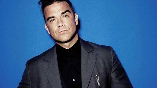 Král popu Michael Jackson je mrtev, ať žije korunní princ popu Robbie Williams. Už v úterý 20. srpna ho budeme mít na dosah, pobaví odvázaným koncertem z Tallinnu v přímém přenosu na 25 kin v ČR spolu se stovkami biografů po celém světě. 
