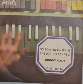 SP (SINGL): JOHNNY CASH - FOLSOM PRISON BLUES / THE LONG BLACK VEIL