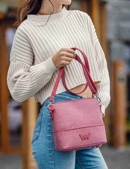 Cara Canva Pink